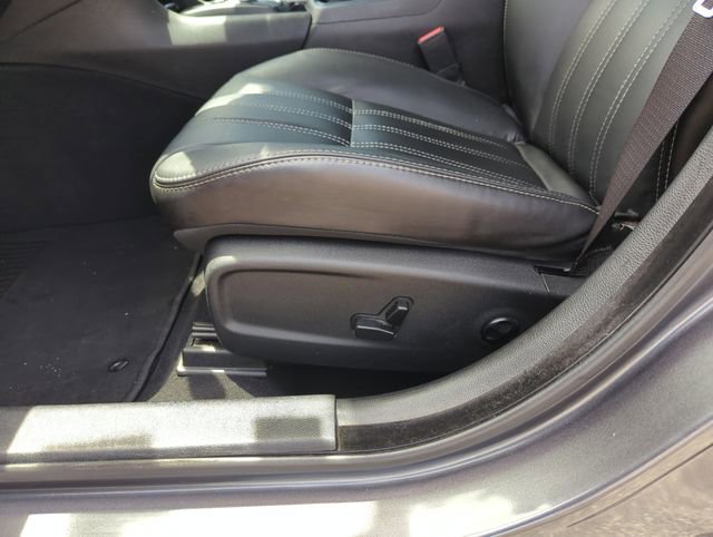 Used 2019 Chrysler 300 S RWD image 12