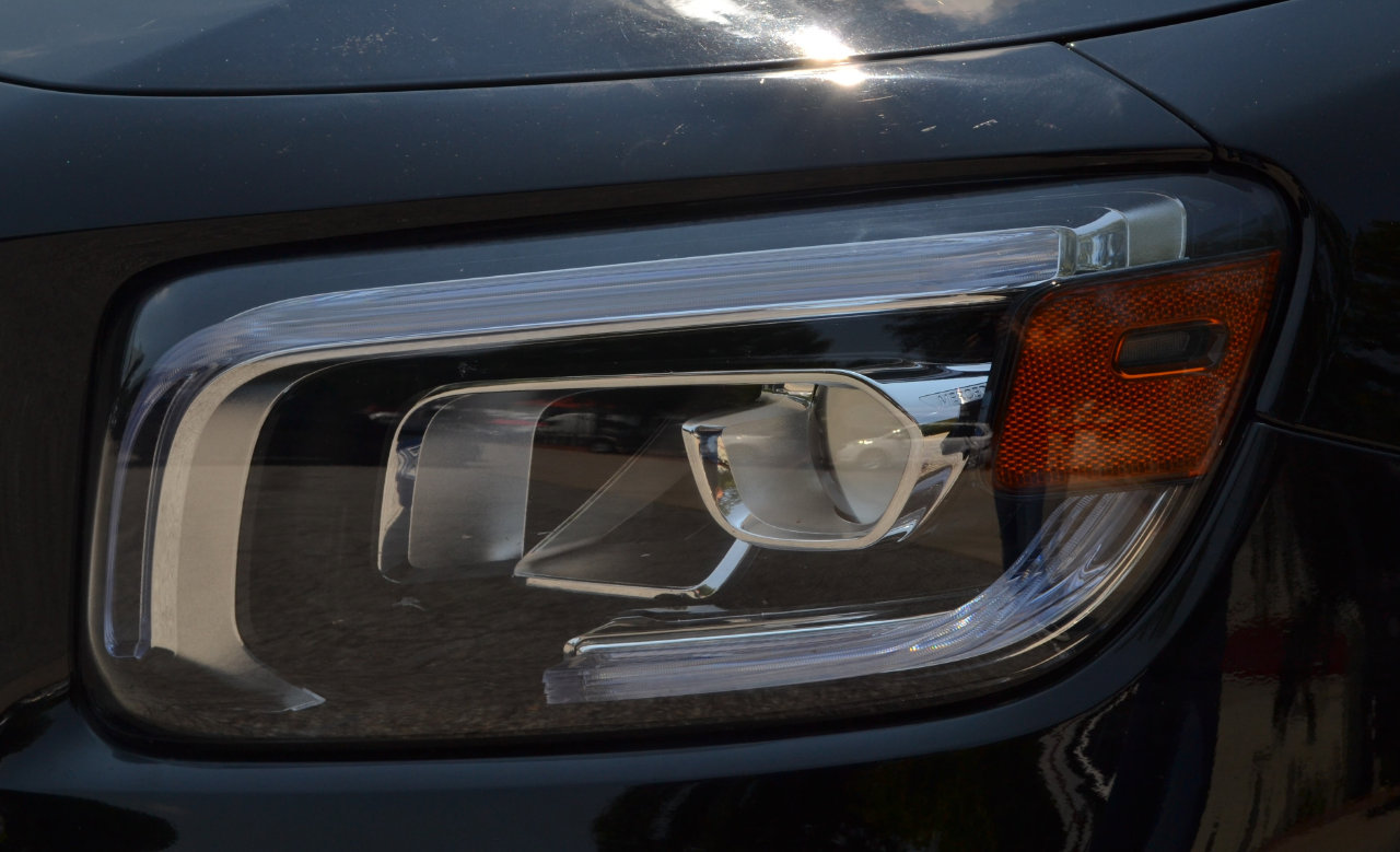 Used 2023 Mercedes-Benz GLB 250 image 6