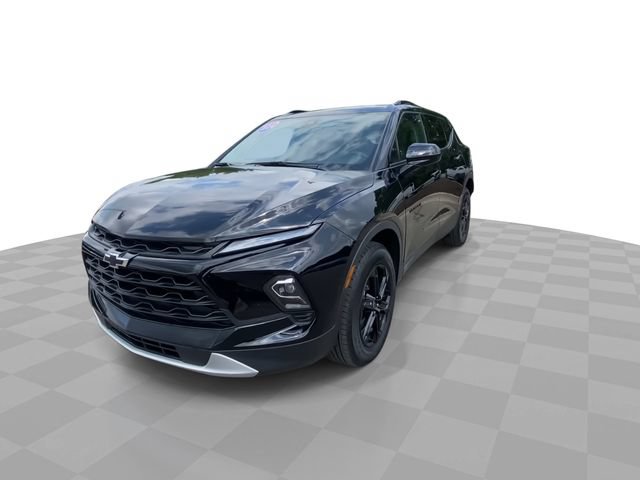 Used 2024 Chevrolet Blazer LT w/ Midnight/Sport Edition FWD image 6