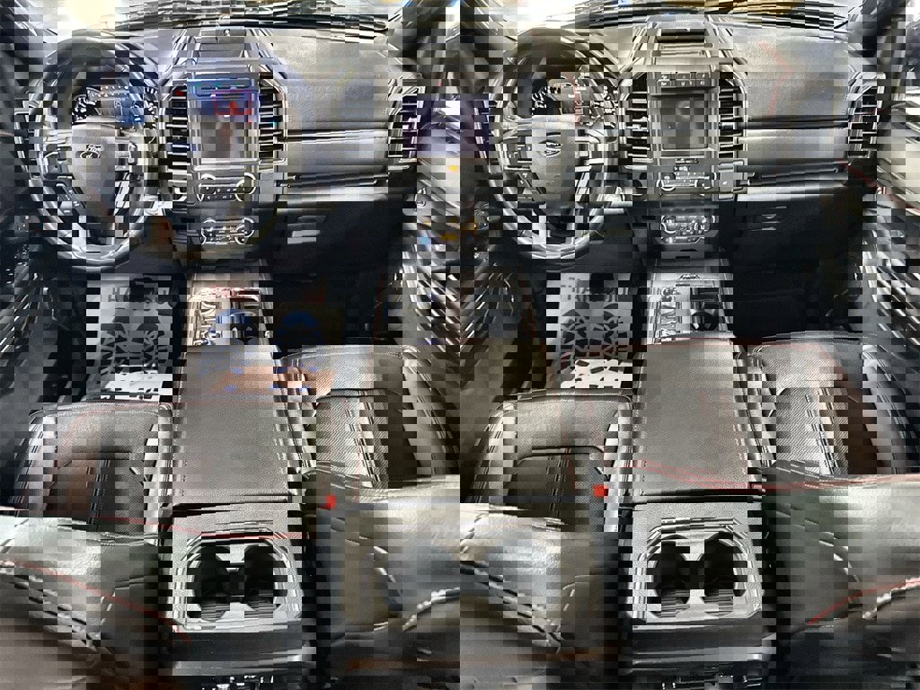 Used 2021 Ford Expedition Limited image 26