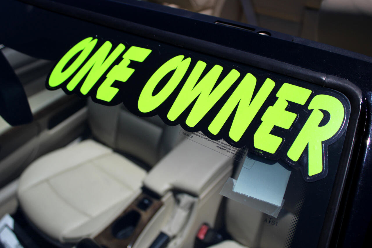 Used 2007 BMW 328i Convertible image 9