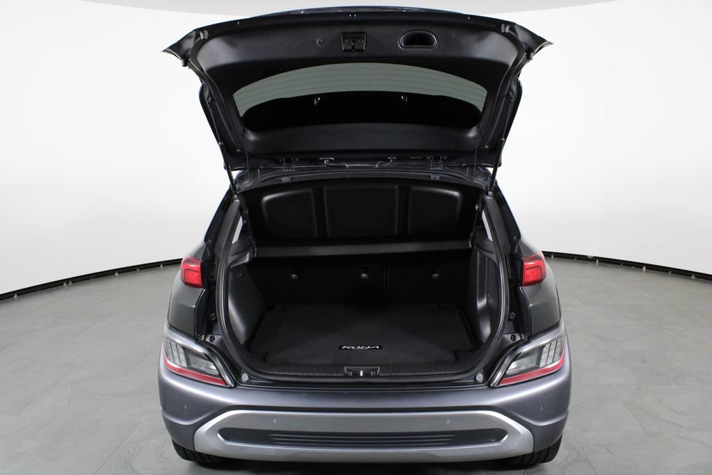 Certified 2022 Hyundai Kona Limited FWD image 17