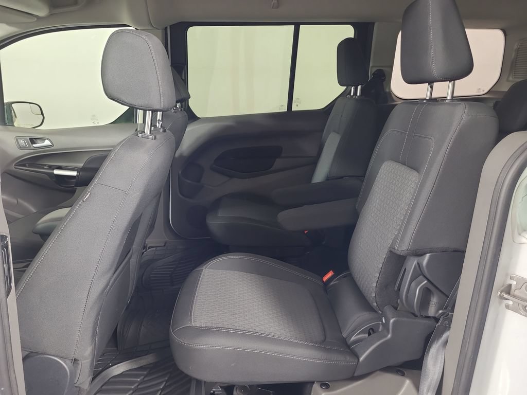 Used 2022 Ford Transit Connect XLT FWD image 18