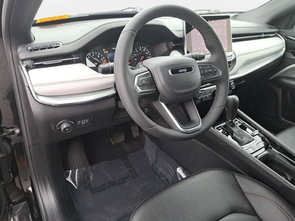 Certified 2024 Jeep Compass Limited AWD/4WD image 16