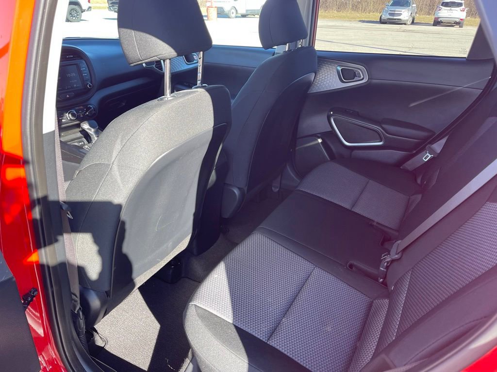Used 2024 Kia Soul LX w/ Option Group 015 image 15