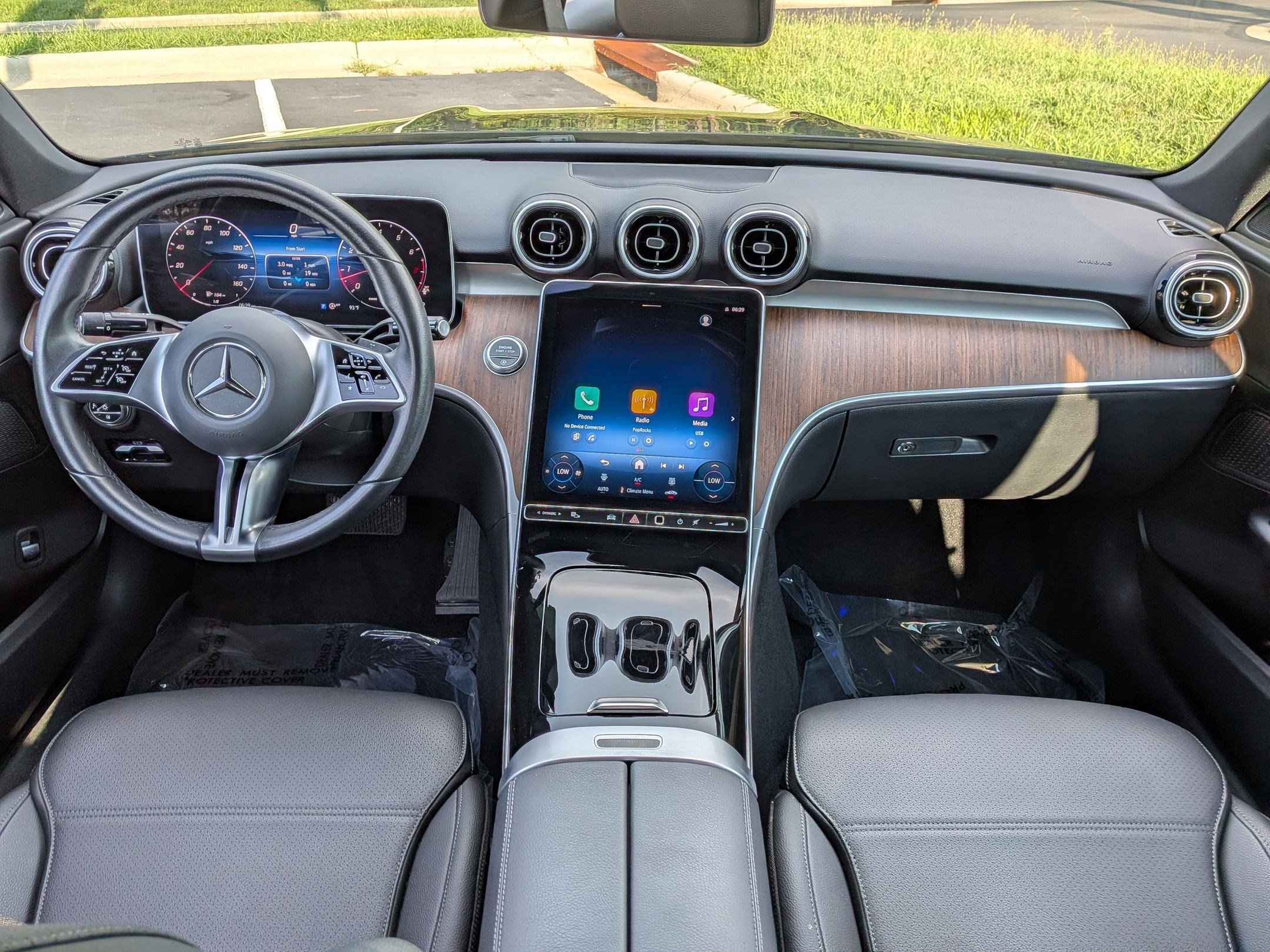 Used 2025 Mercedes-Benz C 300 Sedan image 28