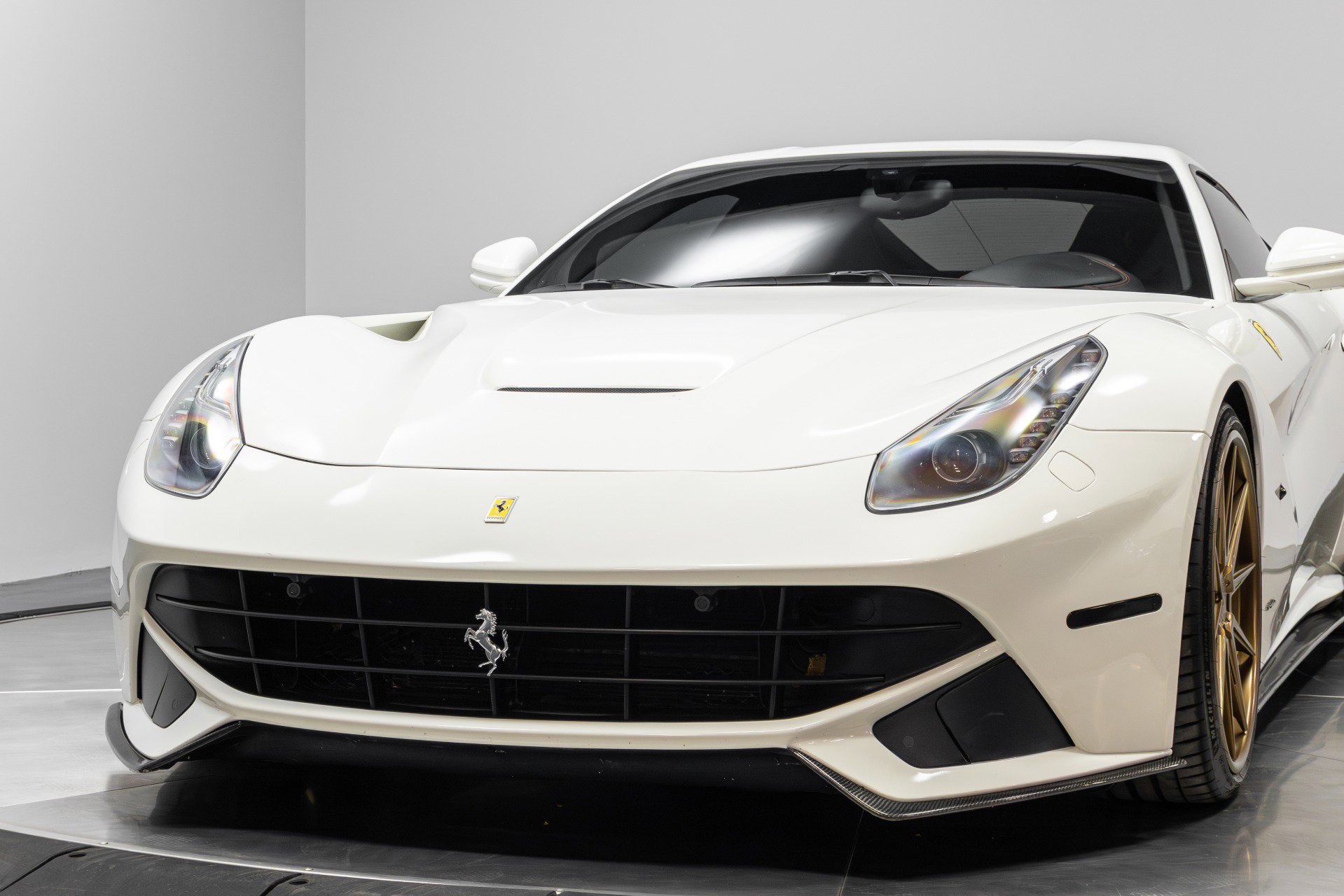 Used 2014 Ferrari F12 Berlinetta image 70