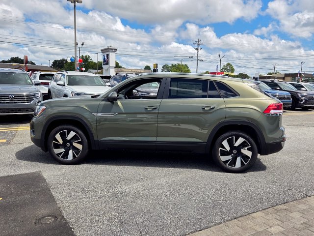 New 2026 Volkswagen Atlas Cross Sport SE FWD image 4