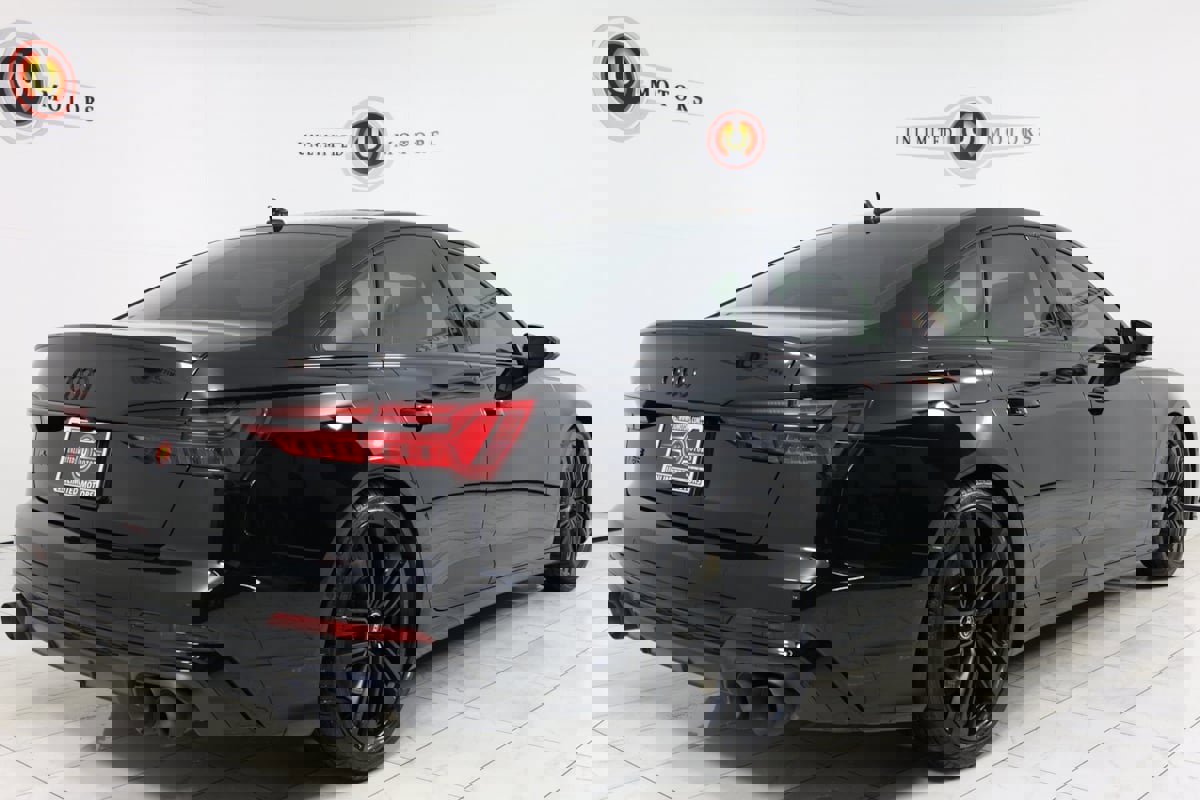 Used 2023 Audi S6 Prestige w/ Prestige Package image 3