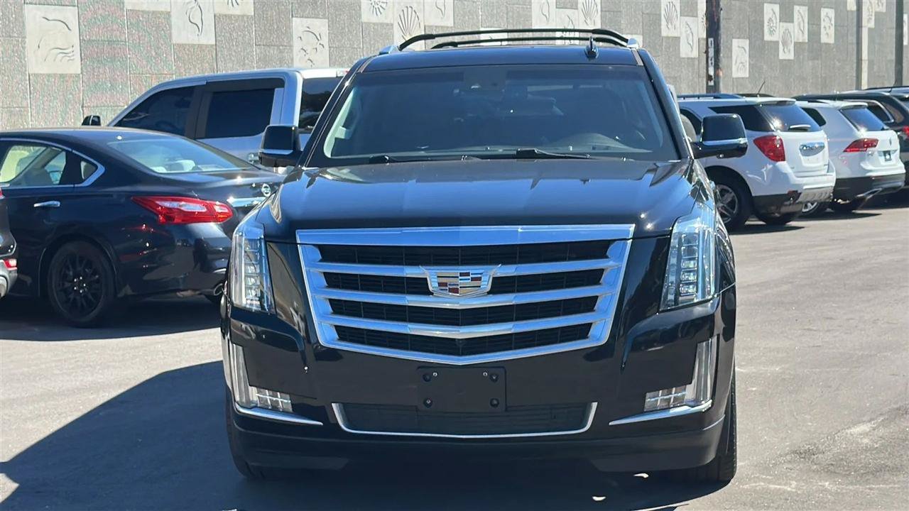 Used 2015 Cadillac Escalade Luxury AWD/4WD image 55