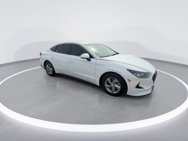 Used 2021 Hyundai Sonata SE image 2