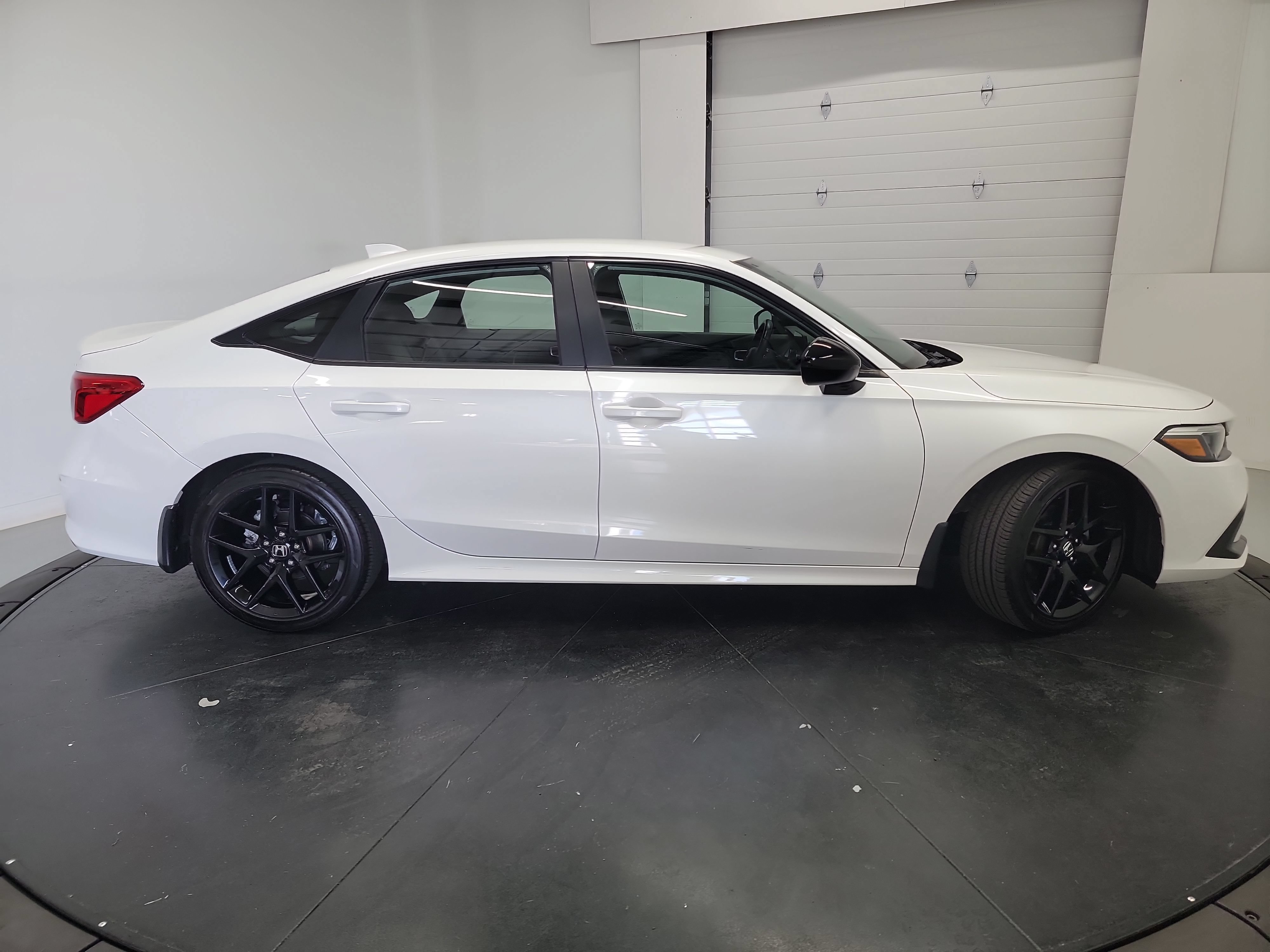 Used 2024 Honda Civic Sport image 11