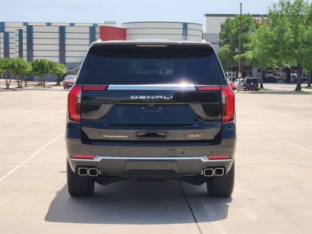 Used 2025 GMC Yukon Denali w/ Sun & Power Step Package AWD/4WD image 7