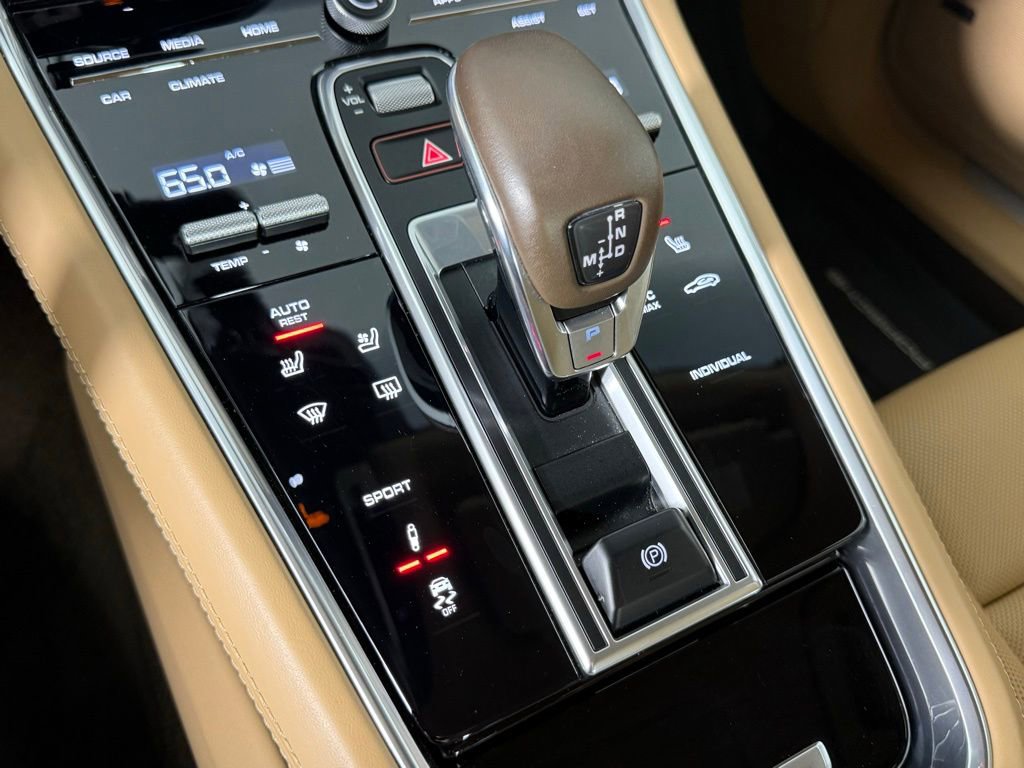 Certified 2019 Porsche Panamera 4 image 25