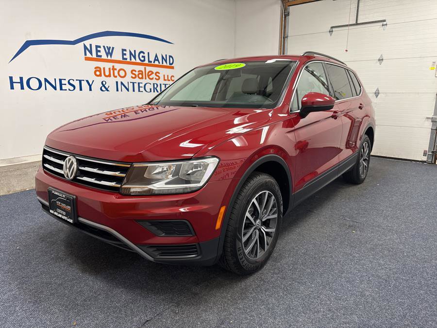 Used 2019 Volkswagen Tiguan SE image 1