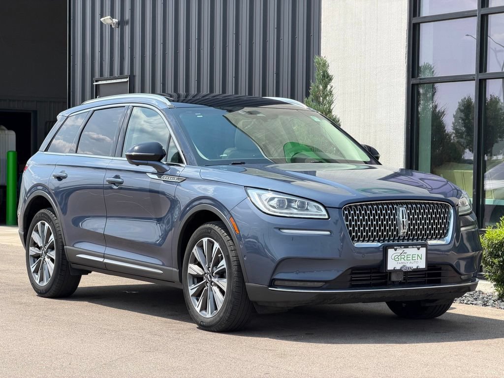 Used 2022 Lincoln Corsair Reserve w/ Equipment Group 201A AWD/4WD image 4