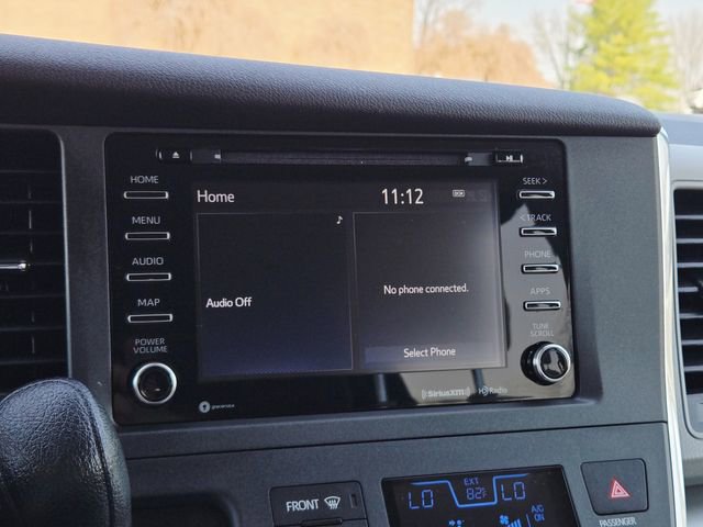 Used 2019 Toyota Sienna LE w/ LE Preferred Package FWD image 26