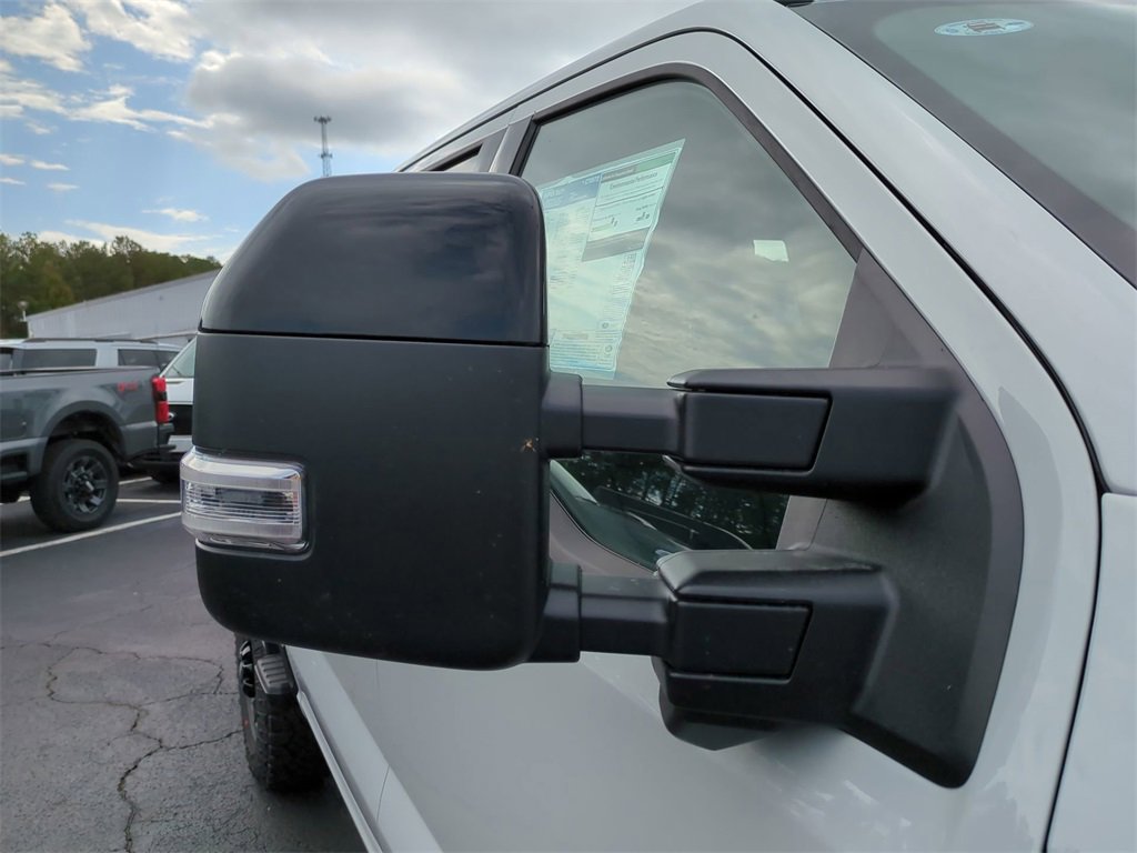 New 2026 Ford F250 4x4 Crew Cab Super Duty image 12
