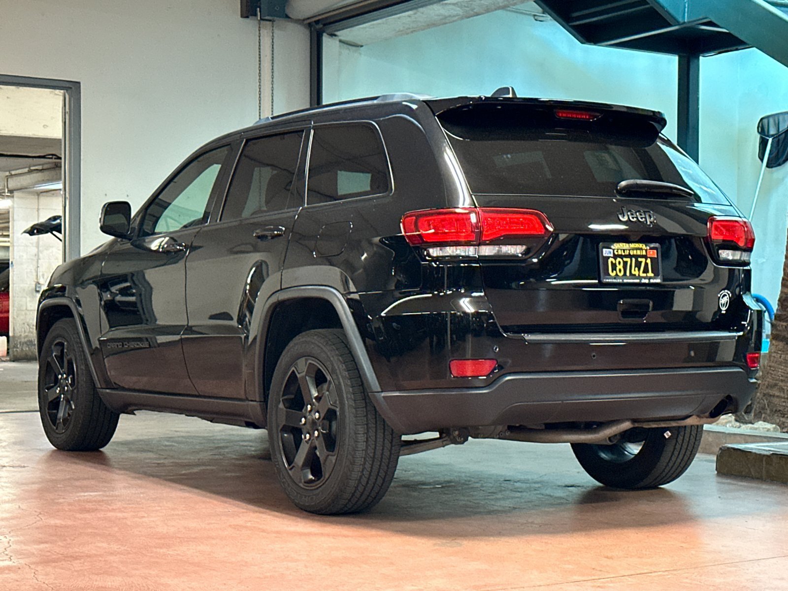 Certified 2021 Jeep Grand Cherokee Freedom Edition RWD image 3