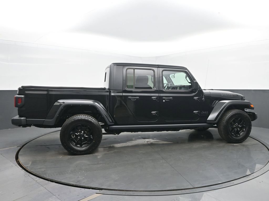 Used 2022 Jeep Gladiator Willys image 6