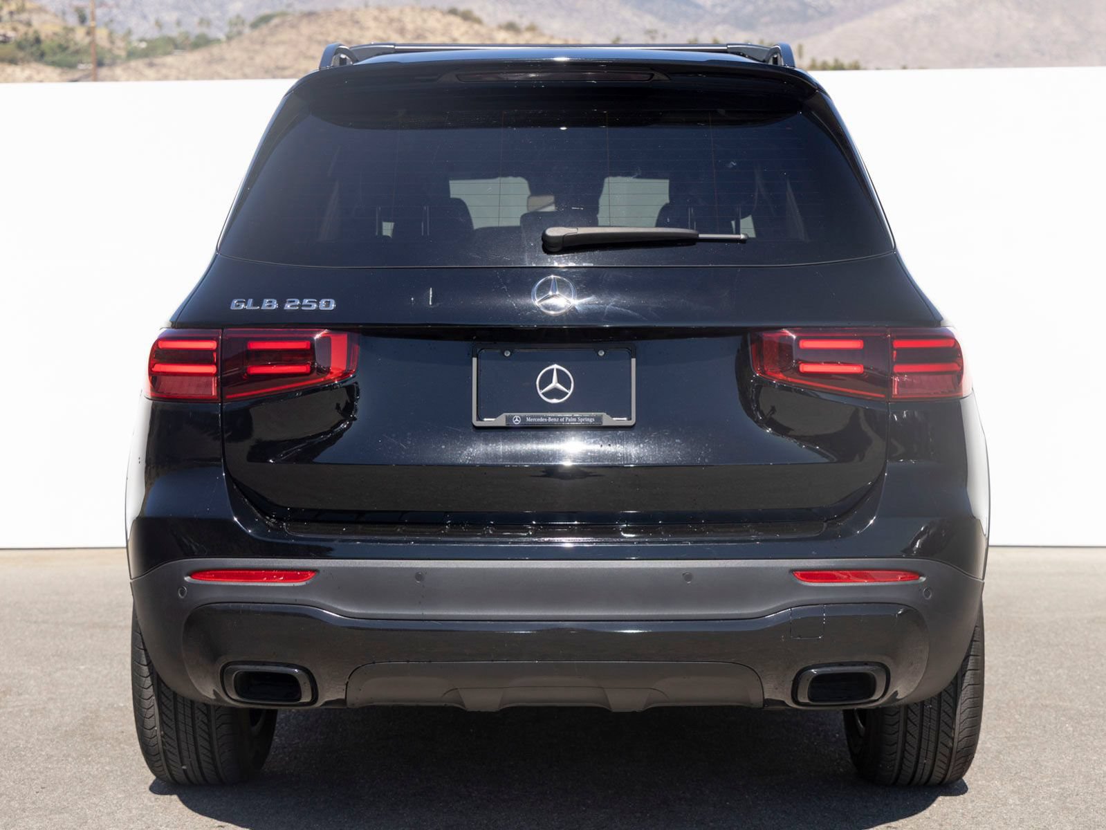 Used 2025 Mercedes-Benz GLB 250 image 9