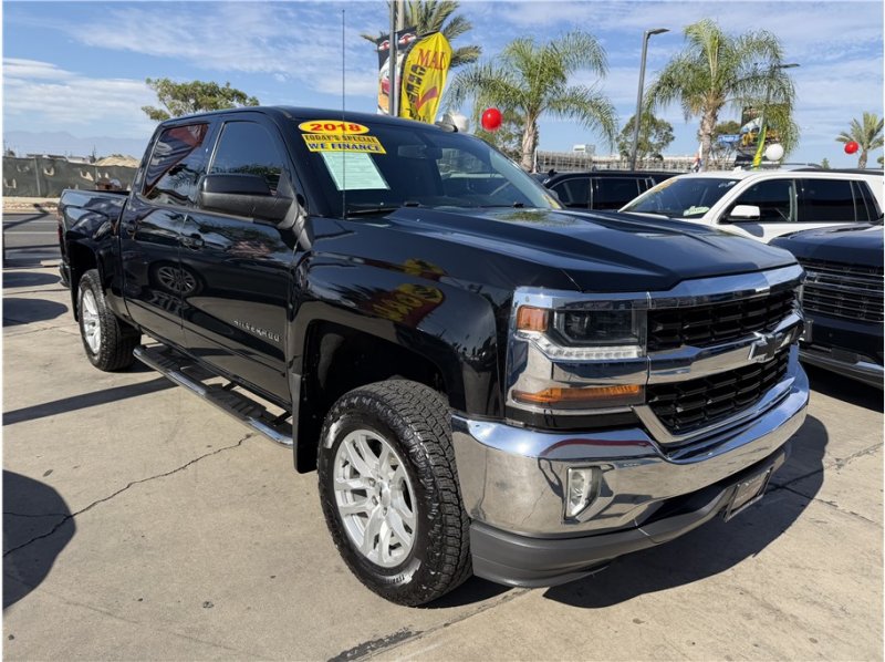 Used 2018 Chevrolet Silverado 1500 LT w/ All Star Edition RWD image 9
