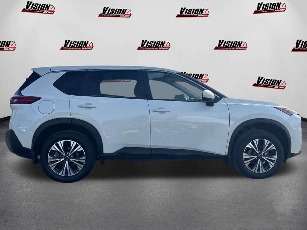 Used 2023 Nissan Rogue SV AWD/4WD image 4