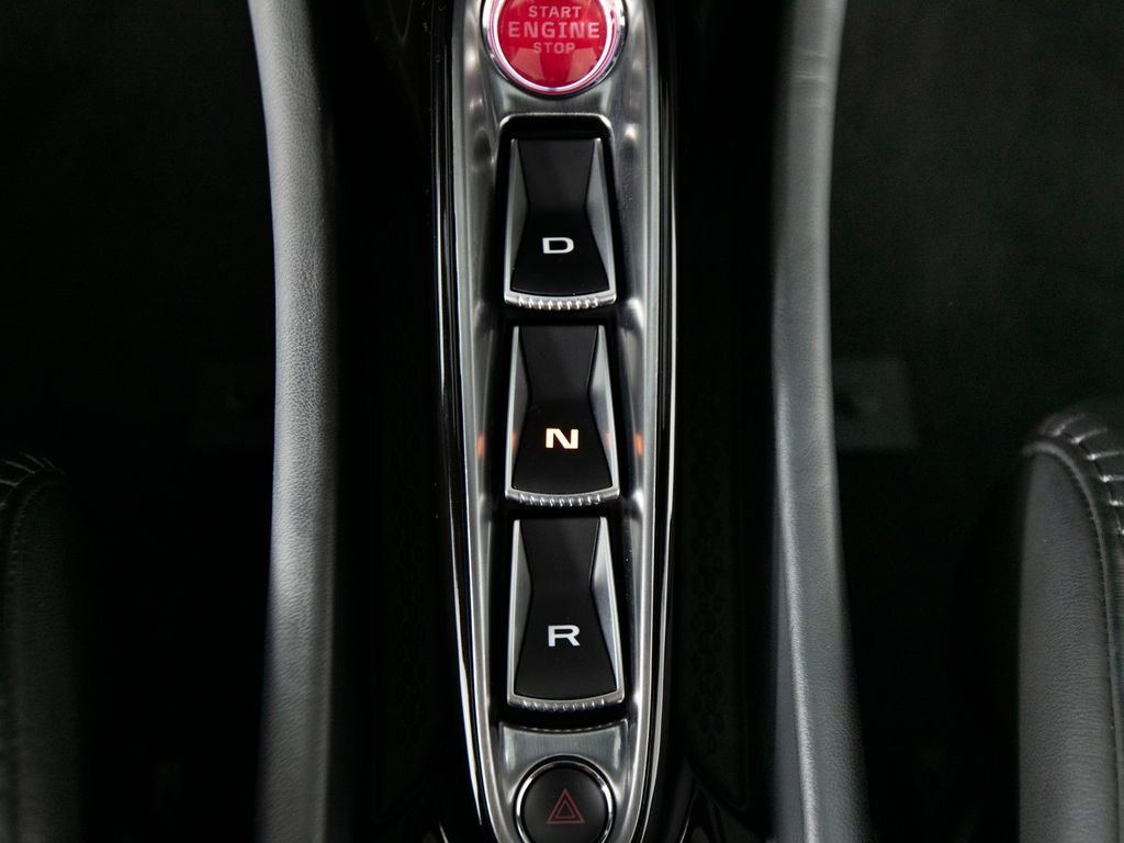 Used 2023 McLaren Artura image 22