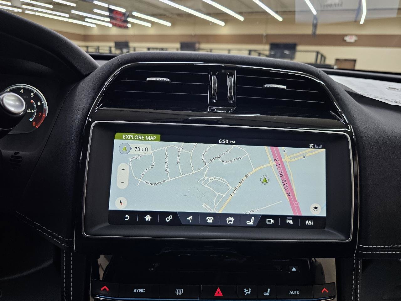 Used 2017 Jaguar F-PACE S AWD/4WD image 31