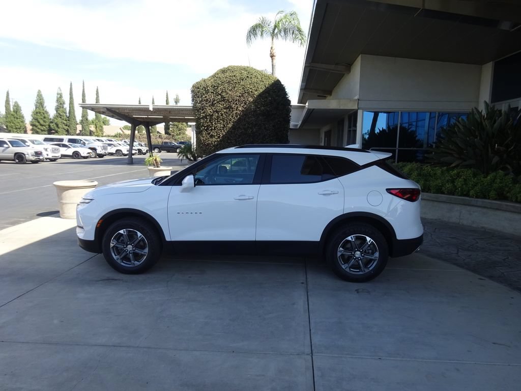 Certified 2024 Chevrolet Blazer LT w/ Convenience Package FWD image 4