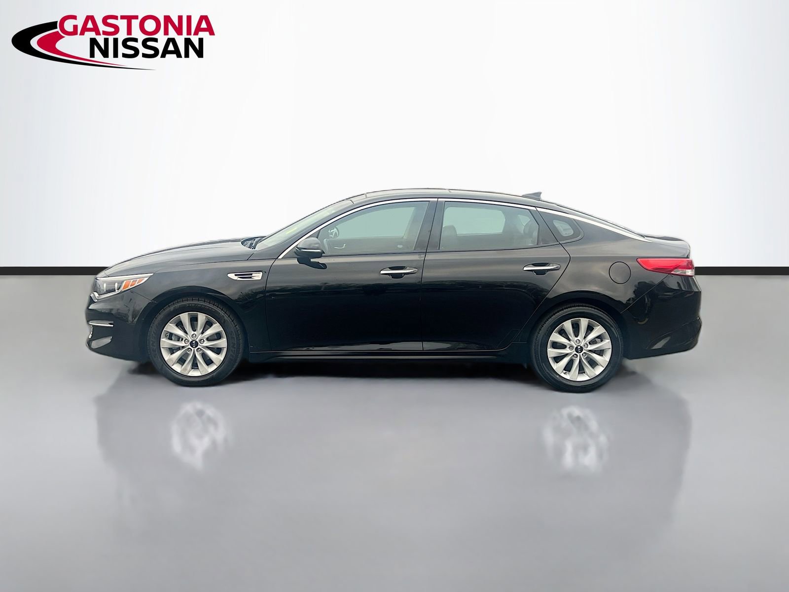 Used 2016 Kia Optima EX w/ Premium Package image 5