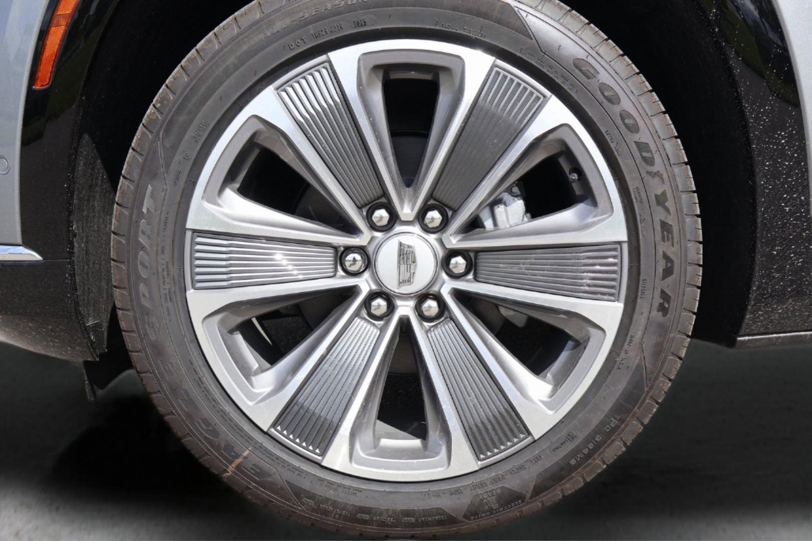 New 2026 Cadillac Vistiq Luxury image 9