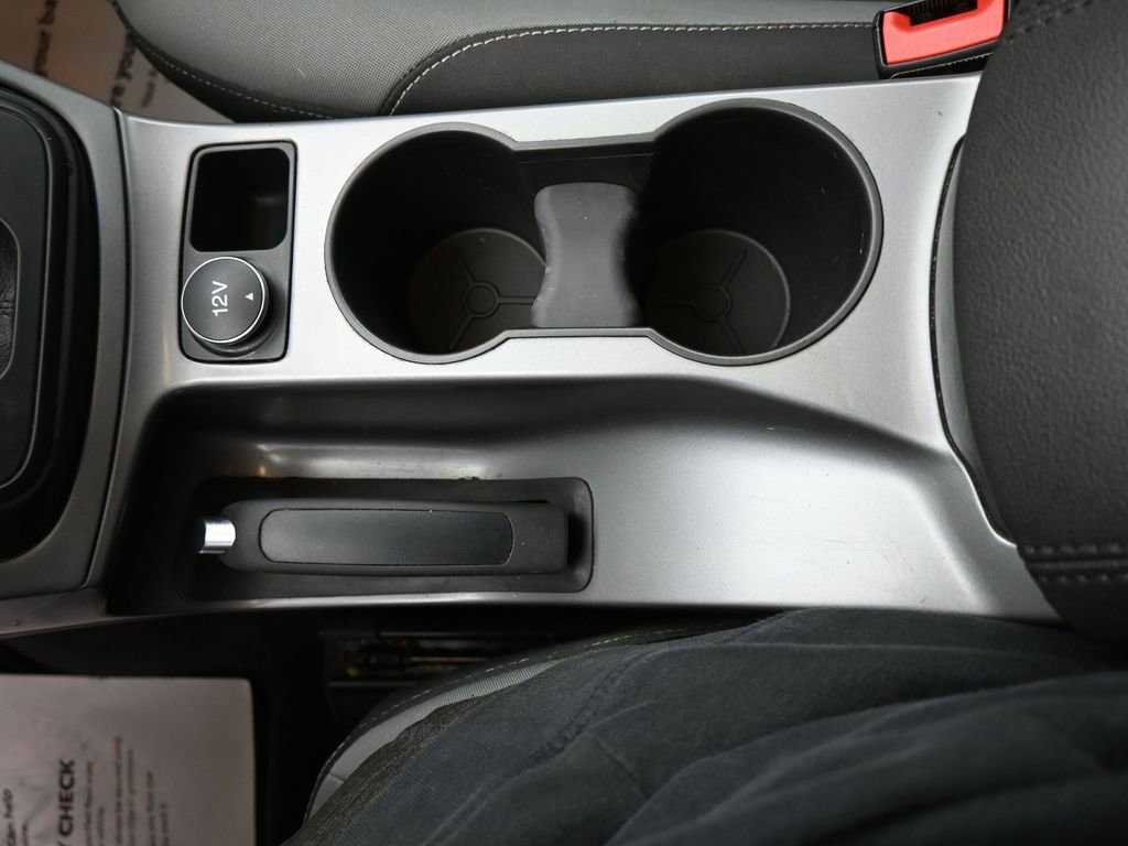 Used 2015 Ford Escape SE image 17