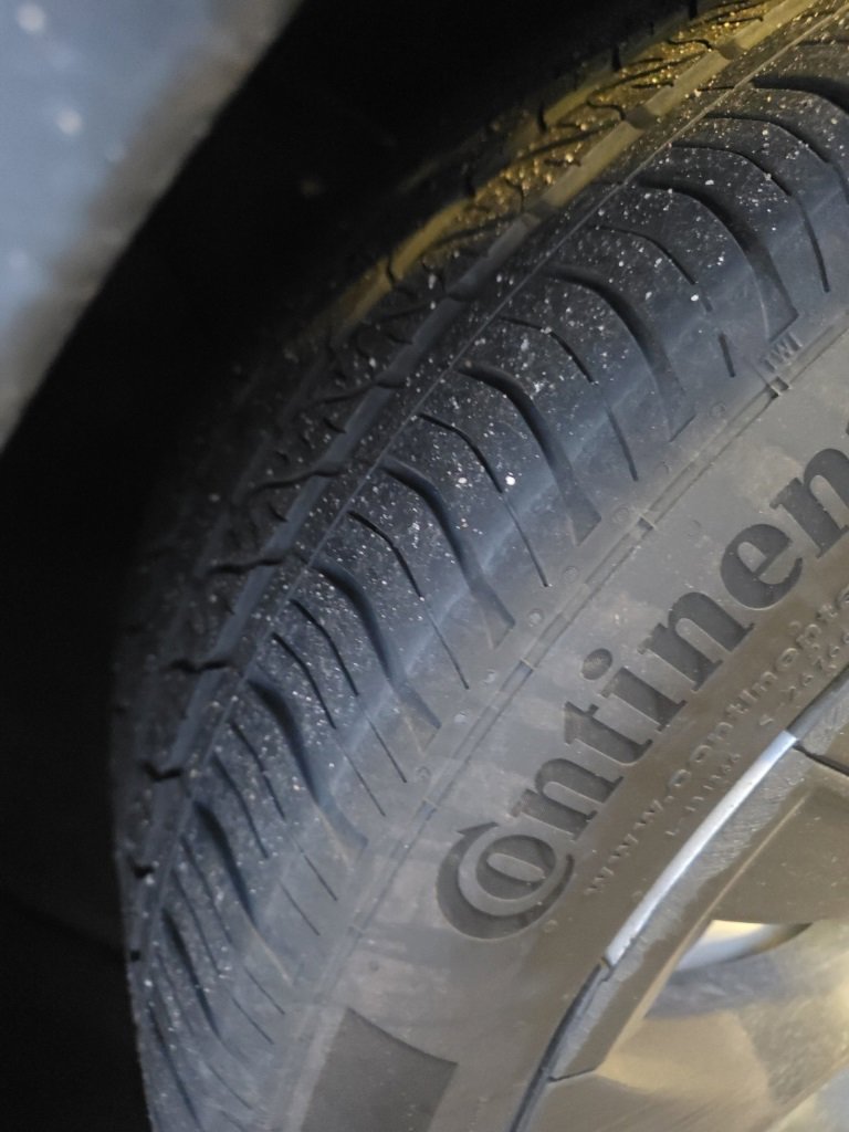 Used 2022 Tesla Model Y Long Range image 11