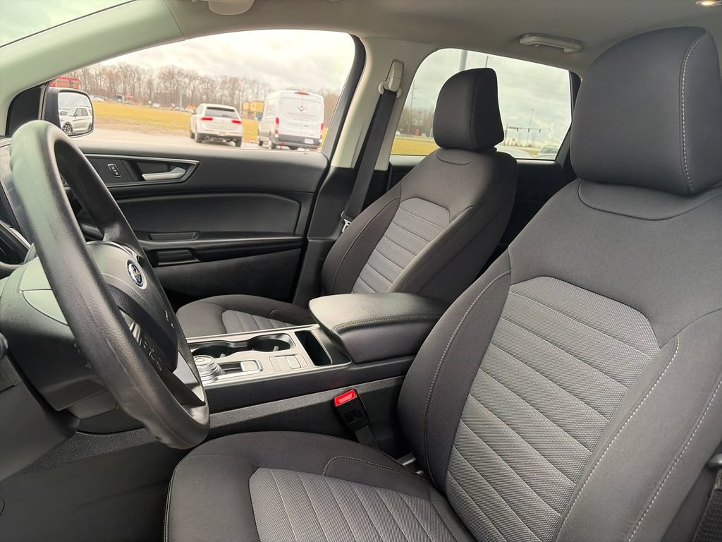Used 2024 Ford Edge SE AWD/4WD image 16
