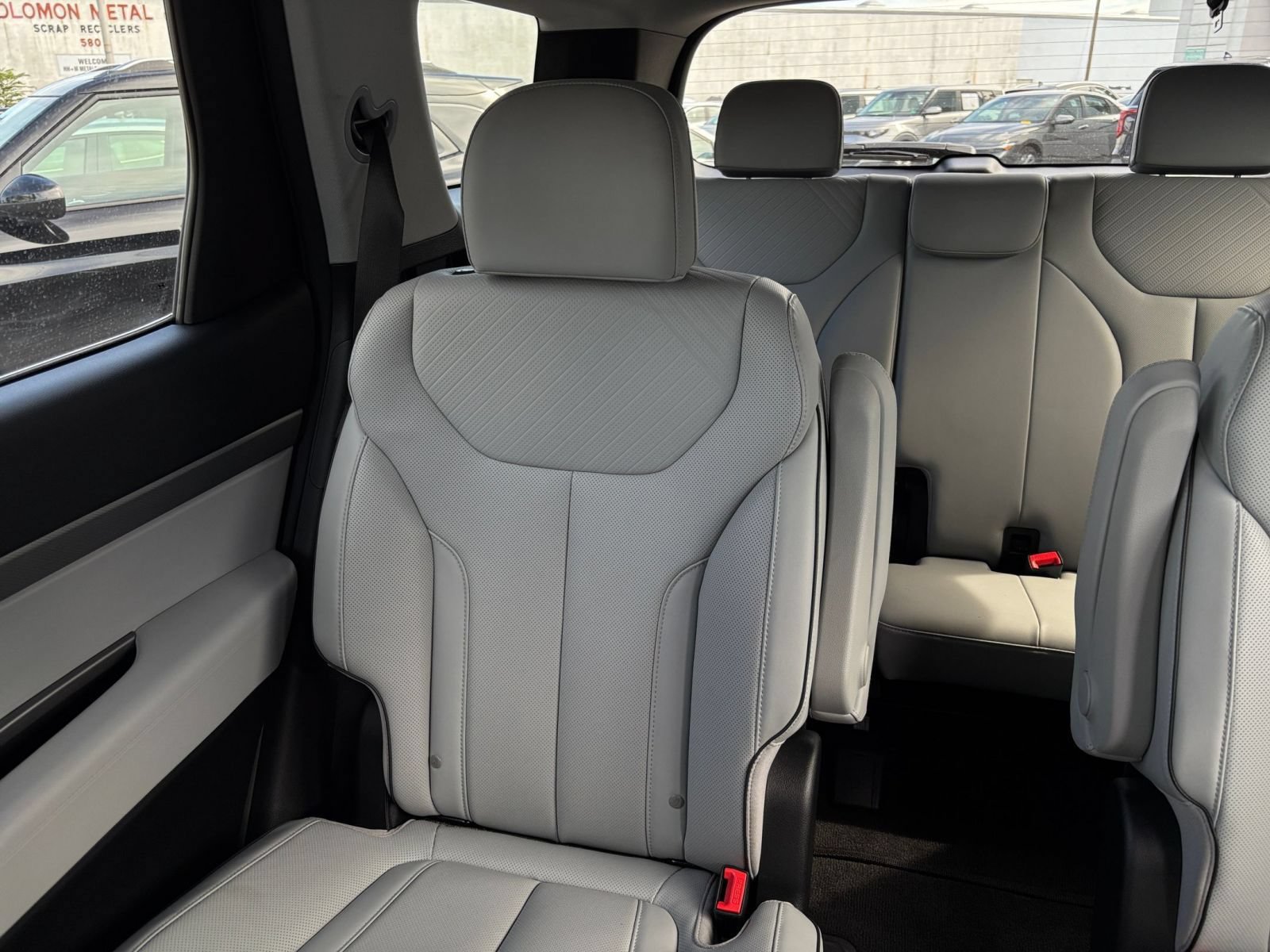 Used 2025 Hyundai Palisade SEL FWD image 40
