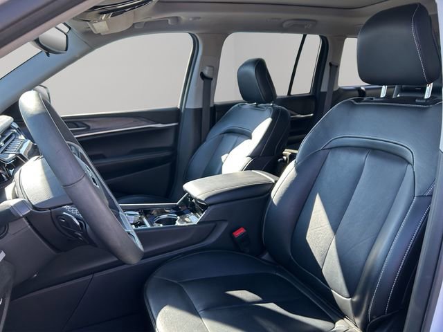 Used 2023 Jeep Grand Cherokee 4WD 4xe image 11