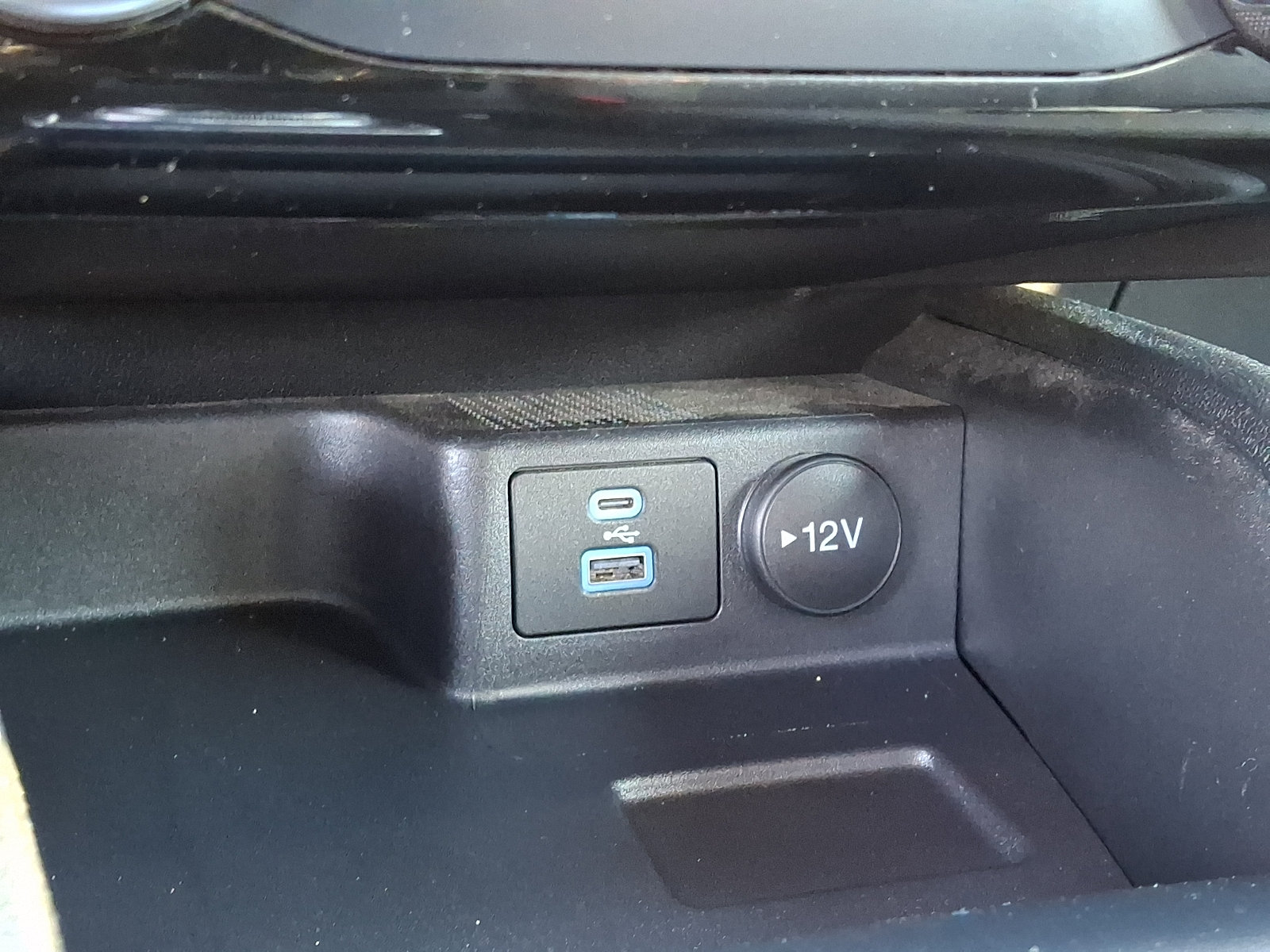 Certified 2022 Ford Escape SE AWD/4WD image 17