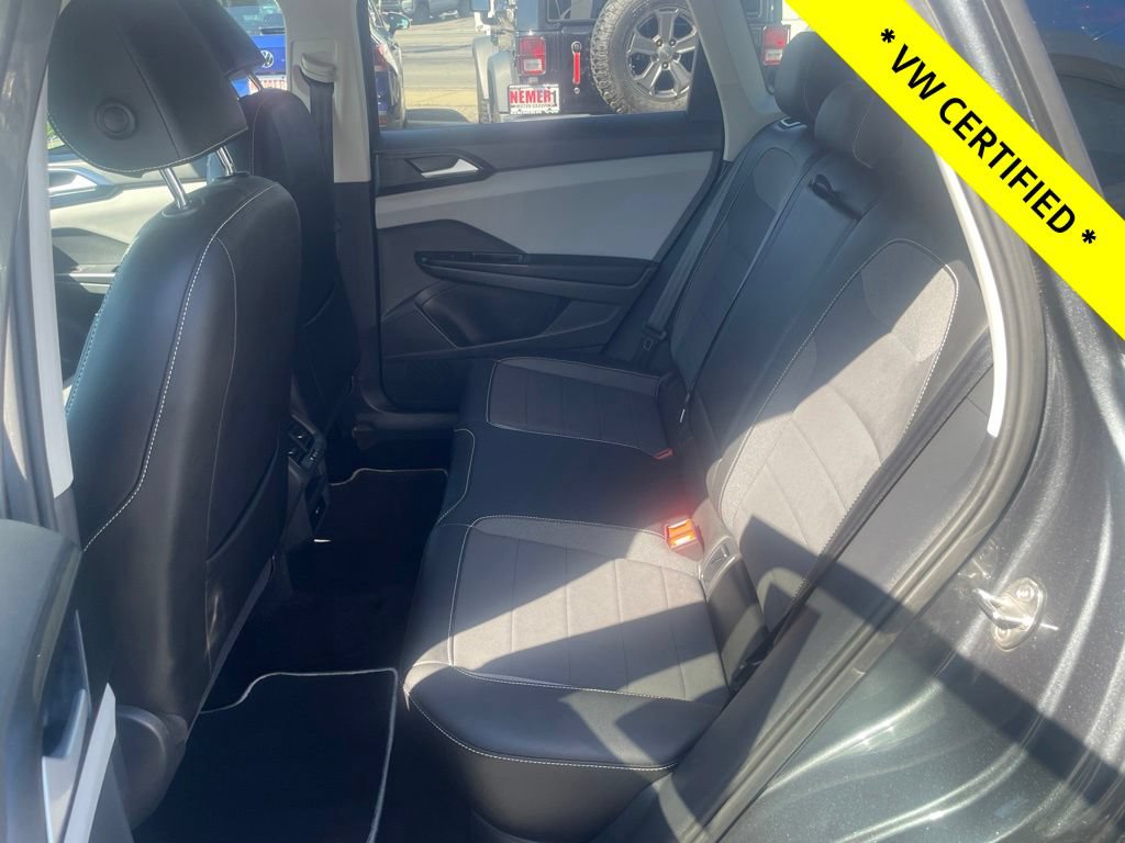 Certified 2023 Volkswagen Taos SE w/ Black Wheel Package AWD/4WD image 18