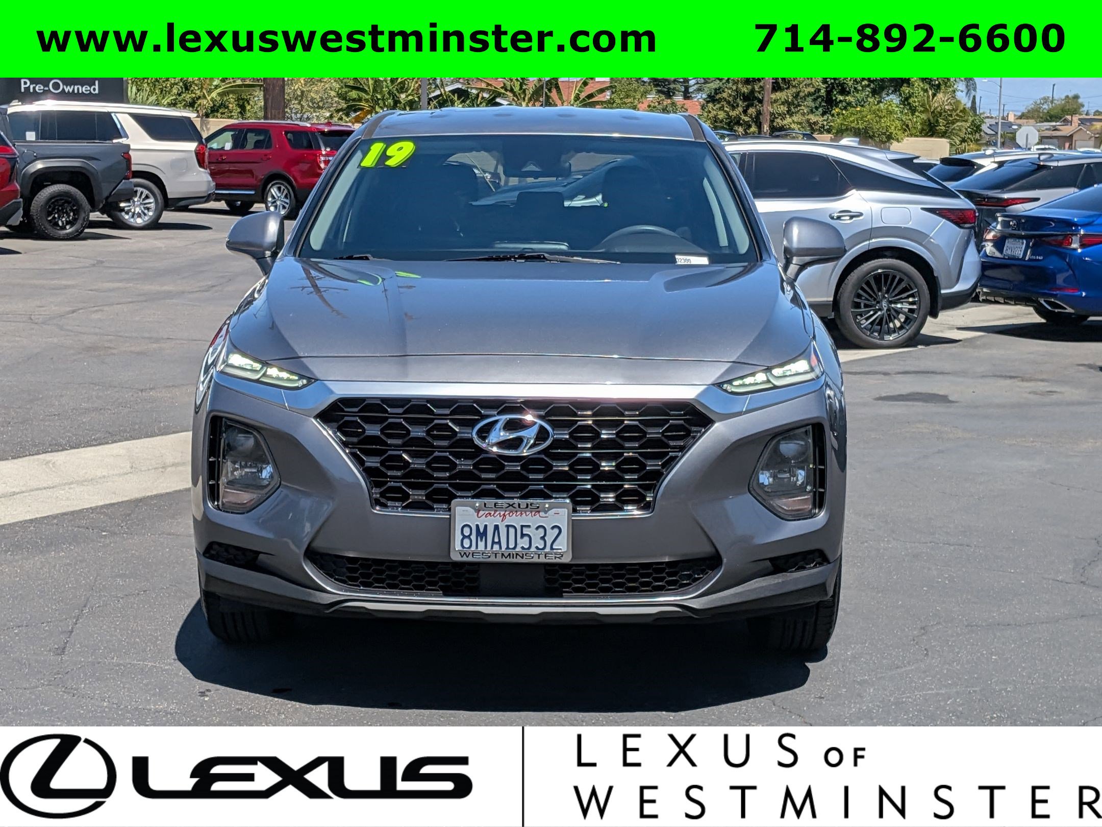 Used 2019 Hyundai Santa Fe SE FWD image 2