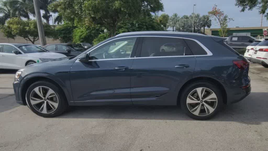 Certified 2024 Audi Q8 e-tron Premium Plus AWD/4WD image 5