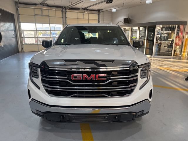 Used 2025 GMC Sierra 1500 SLT AWD/4WD image 3