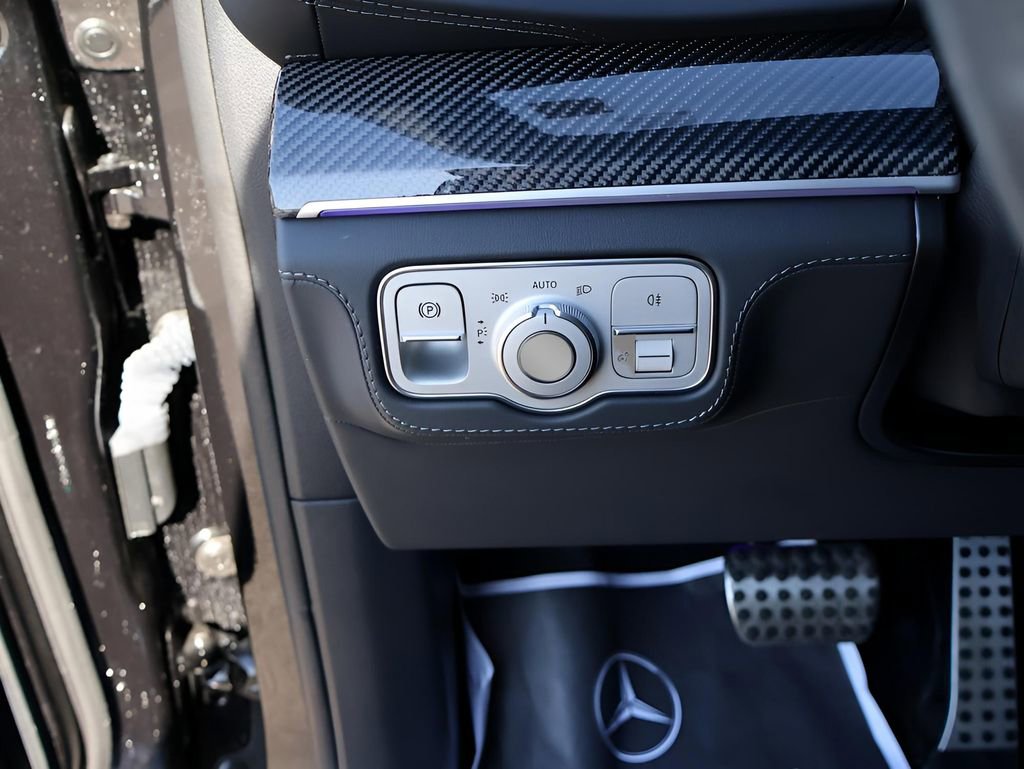 Certified 2023 Mercedes-Benz GLS 63 AMG 4MATIC image 39