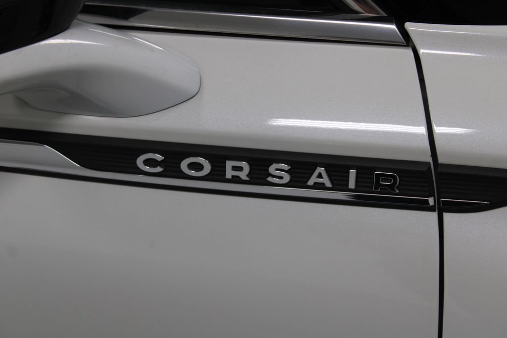 Used 2020 Lincoln Corsair Reserve w/ Equipment Group 202A AWD/4WD image 12
