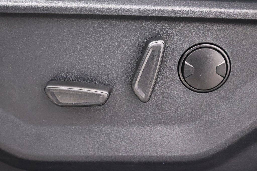 New 2026 Ford F250 Lariat w/ Black Appearance Package image 12