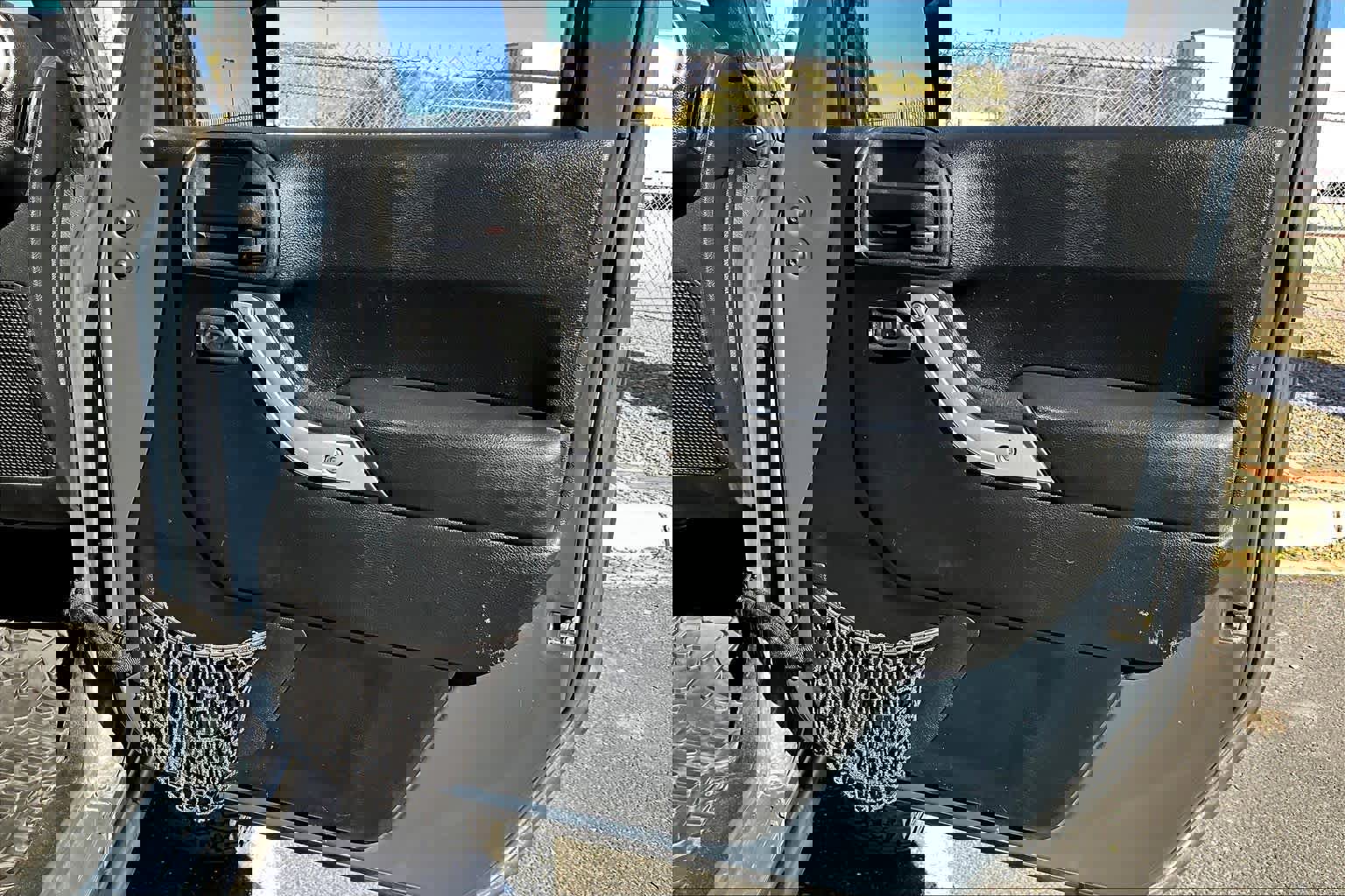 Used 2016 Jeep Wrangler Unlimited Rubicon w/ Connectivity Group image 19