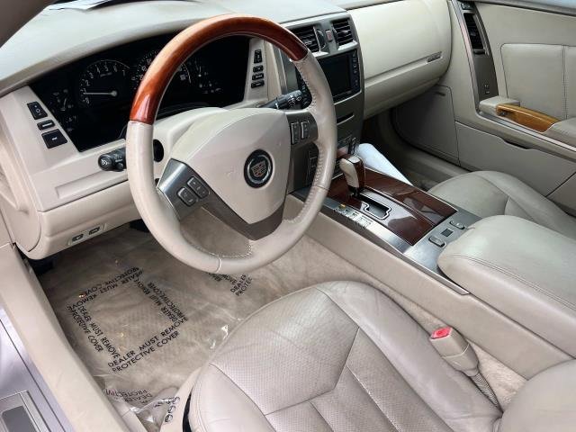 Used 2005 Cadillac XLR image 3