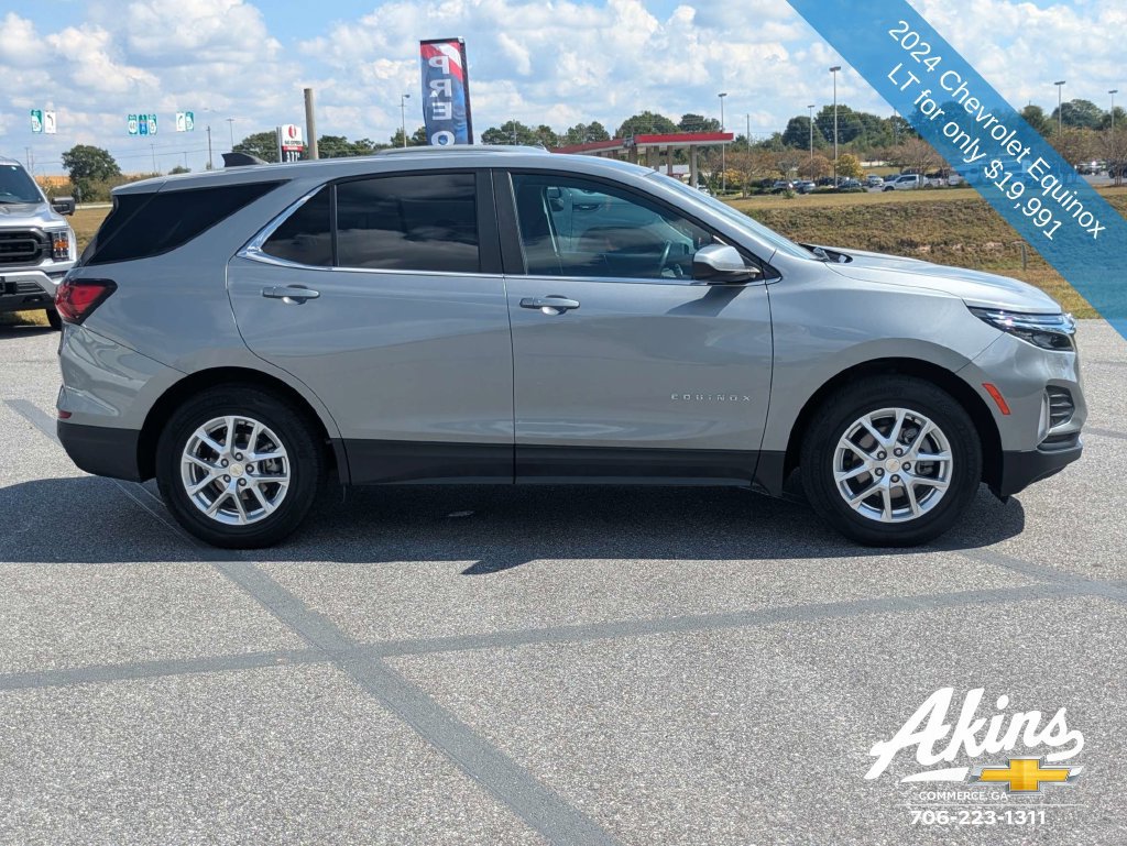 Used 2024 Chevrolet Equinox LT FWD image 3