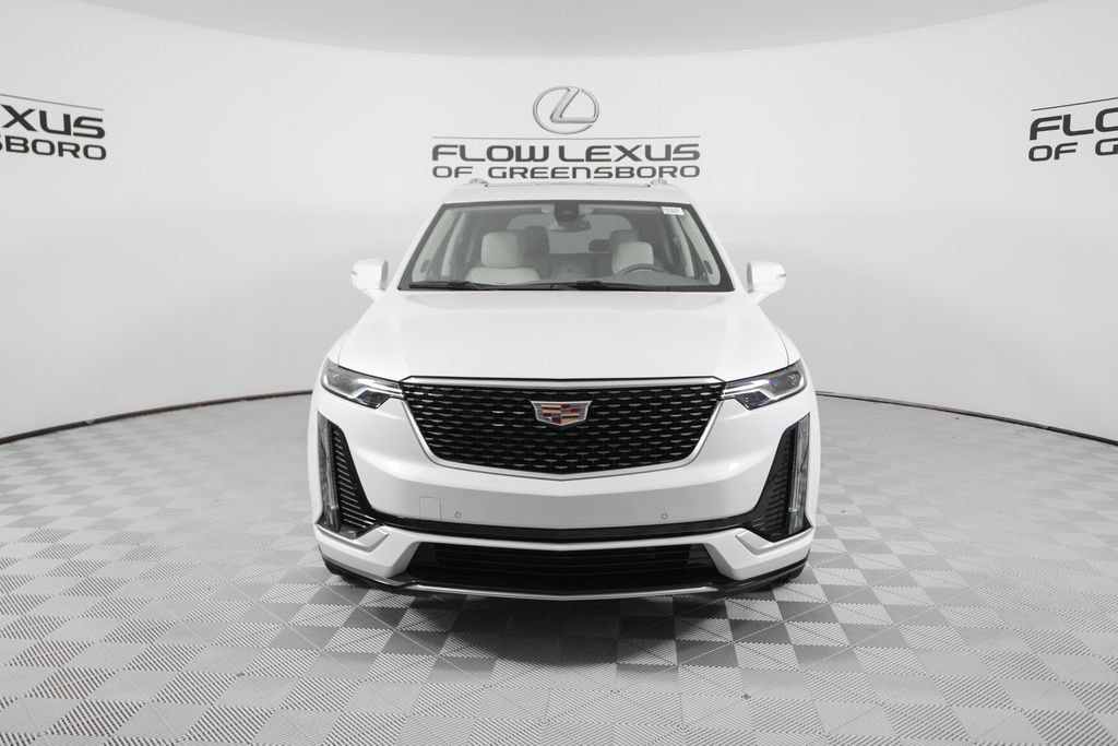 Used 2023 Cadillac XT6 Premium Luxury FWD image 2