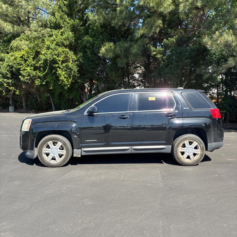 Used 2015 GMC Terrain SLE AWD/4WD image 2
